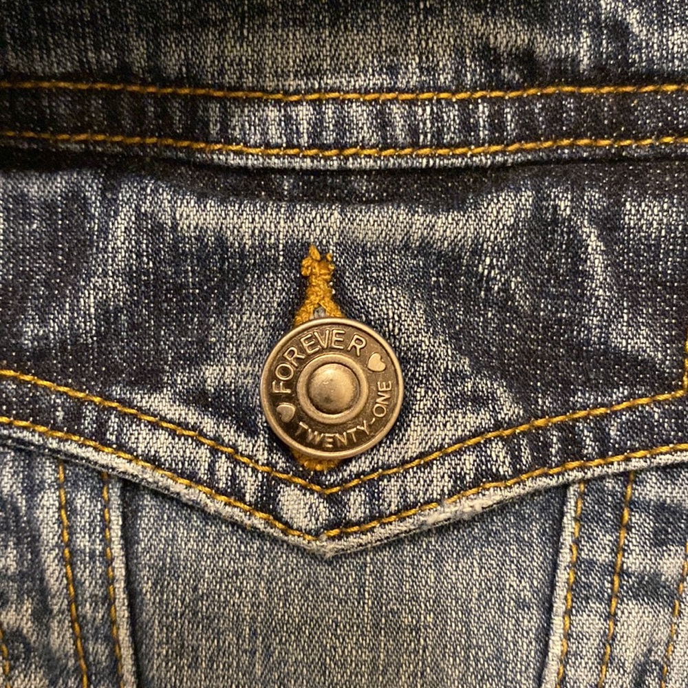 Forever 21 Jean jacket size L - Picture 3 of 9
